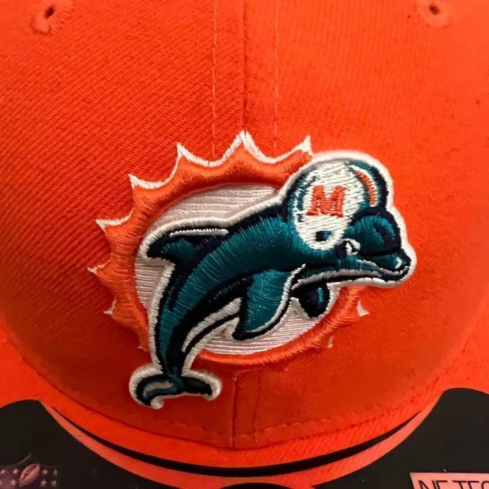 Miami Dolphins Fitted Onfield 59Fifty New Era NE Tech 7  1/2 Hat.